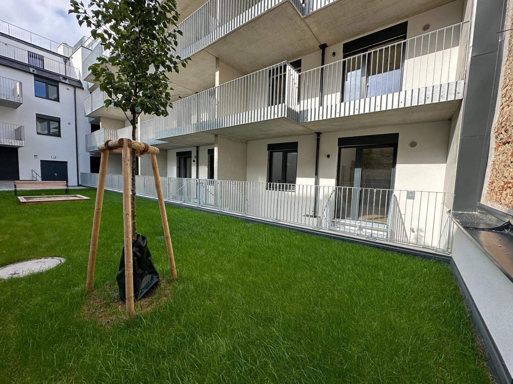 Schoenbrunn Garden Apartment Vienna